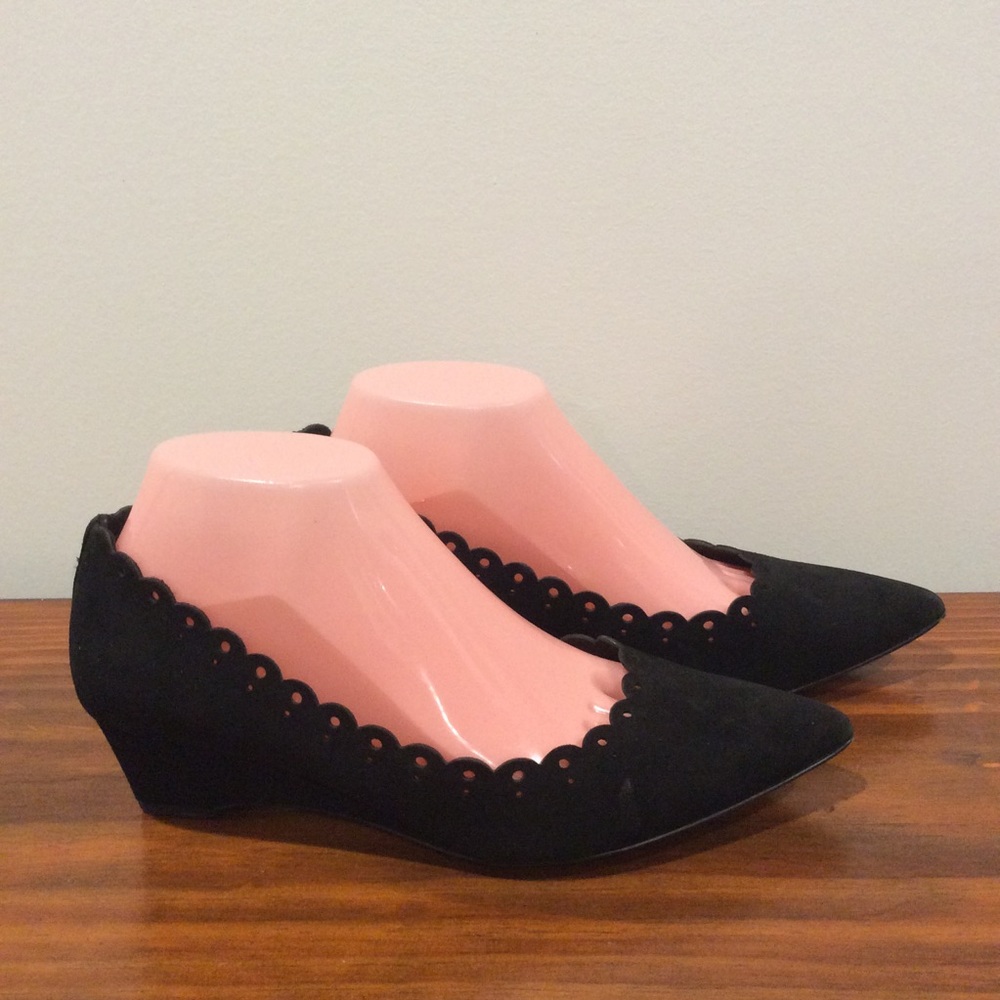Talbots All Suede Scalloped Pointy Black Wedge Shoes Women’s Size 8M